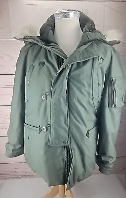 US Military Extreme Cold Weather Parka Green Size M • $110