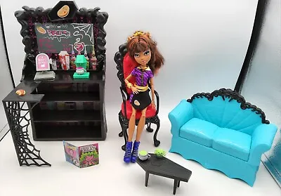 2012 Monster High Coffin Bean And Clawdeen Wolf Doll Playset COMPLETE • $49.99