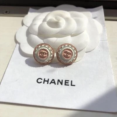 £77.64 • Buy Vintage Button CHANEL B755