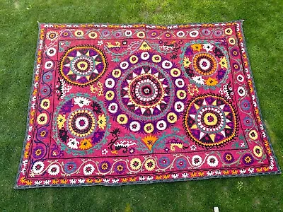 Vintage Uzbek Suzani Wall Hanging Silk Embroidery Collectable Suzani Bed Cover • $245