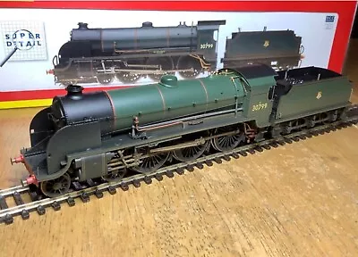 Hornby R2621 BR 4-6-0 N15 King Arthur Class 30799 Sir Ironside Weathered • £109.99