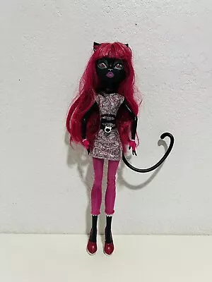 Monster High New Scaremester Catty Noir Doll • $44.99
