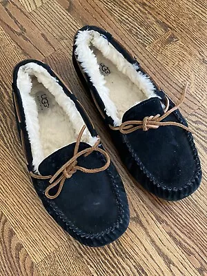 Ugg 5612 Dakota Black Suede Sheepskin Moccasins Slippers Shoes Women’s Sz 11 • $24.99
