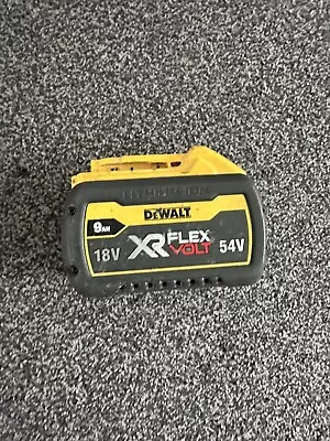 DEWALT XR FLEXVOLT 18V 9Ah Lithium-Ion Battery - DCB547-XJ • £44.69