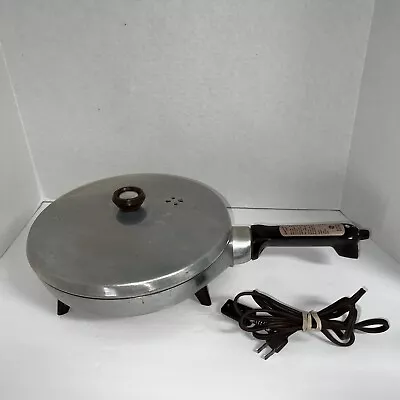 GENERAL ELECTRIC GE 11.5  Electric Fry Pan Skillet W/Aluminum Copper Lid 16C120 • $49.99