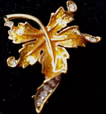 Maple Leaf Brooch Pin Gold Tone Fashion Jewelry  • $1.99