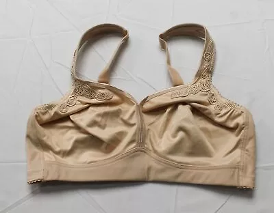 Miss Mary Women's Wireless Unpadded Embroidered Smoothly Bra AR8 Beige Size 42D • $22.49