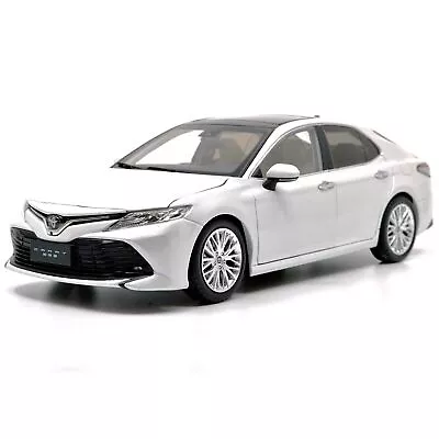 1:18 Toyota Camry 2018 White Diecast Miniature Metal Model Car Toy Gift Vehicle • $88