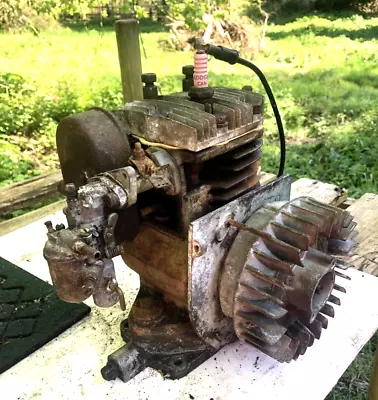 Suffolk Colt Lawnmower Engine Model 75G 14 • £10