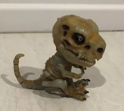 $25 • Buy Fingerlings Untamed Bonehead Skeleton Raptor Gloom Sand Figure Toy Working