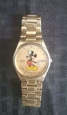 Vintage SEIKO 5H23 Mickey Mouse Gold Tone Men's Watch W/Sun Burst Dial • $32