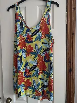 Long Length Print  Vest BNWT Size 22 • £4