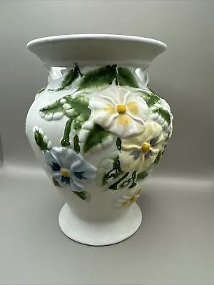 White Raised Flower Vase 8 Inch Tall. • £10.50