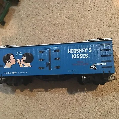 Bachmann G Scale (O Gauge) 93252 Hershey's Kisses HERX 1016 Reefer Car  • £59.99