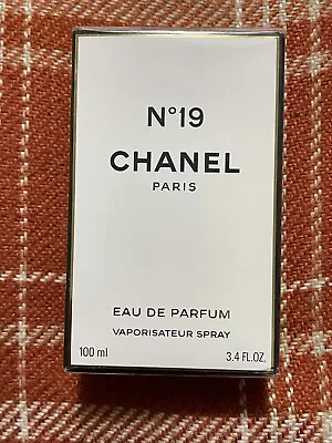 £110 • Buy 100% Authentic Chanel No19 No 19 Eau De Parfum EDP 100ml New Sealed