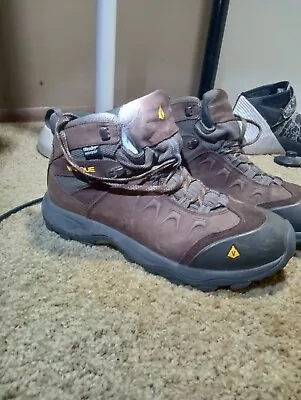 VASQUE. Vintage.Professional Mountain Hiking Boots. Men's 12 .Brown. • $55