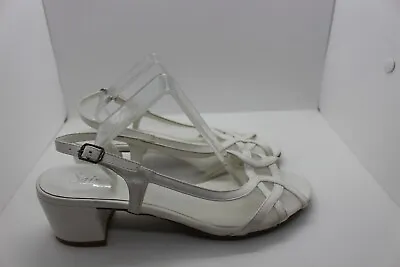 SHOES/FOOTWEAR - Ladies H4 Saimon Sandal Christina White Size 39 • $99.95