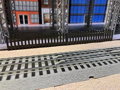 O Scale Fencing For Platforms Fields And More - Six Fence Pieces Various Lengths • $22.94