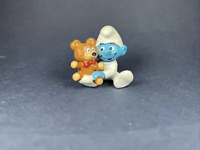 Smurfs Vintage Figurine Peyo Schleich 20205 Baby Smurf With Teddy Bear Tan 1985 • $7