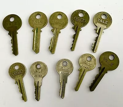 Vintage Lot Of Yale Padlock Keys One Blank (Gas USN) • $3