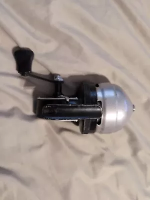 Shakespeare 1810 DK Vintage Spinning Fishing Reel • $18