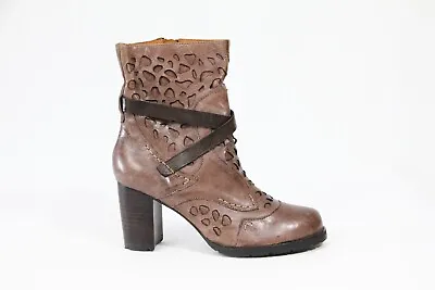 $175 • Buy Everybody BZ Moda Women Boots NEW Leather Bootie Lagenlook Shoe 38 Heel Brown