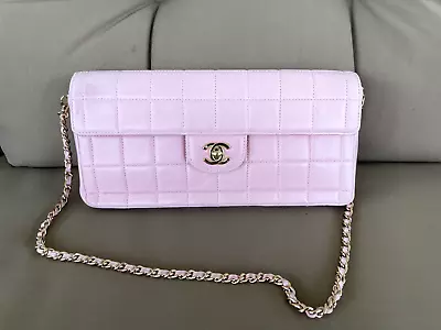 Chanel Vintage Pink Chocolate Bar Shoulder-bag • $2200
