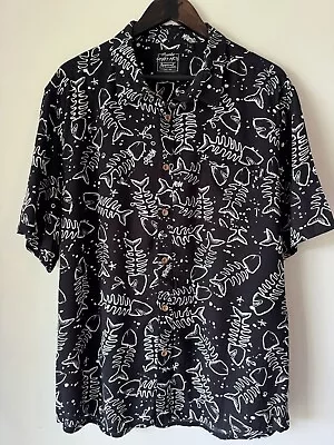 Mambo Smart Arts Shirt Men's Fish Bone Skeleton Black White Viscose Sz XL Vgc • $39