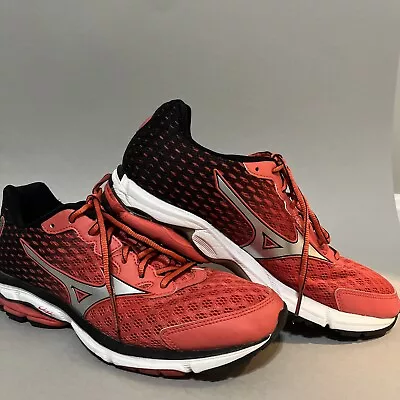 Women’s Mizuno Wave Rider Size 10.5m • $25