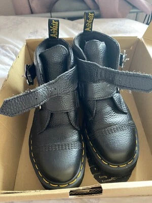 £75 • Buy Dr. Martens Devon Flower Buckle Platform Boots - Size 6 Worn Twice
