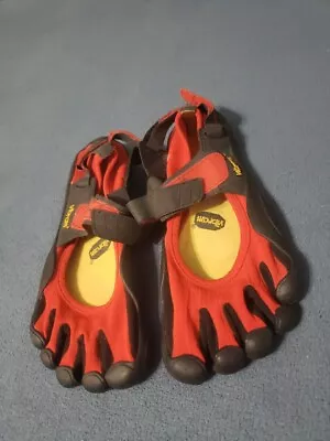 Vibram Five Fingers Size 44 M113 Shoes Mens Toe Running Walking Bare  Red • $39