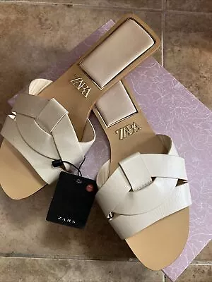 Zara Cream Color Off-white Crisscross Flat Sandals SZ 8 - NEW • $38