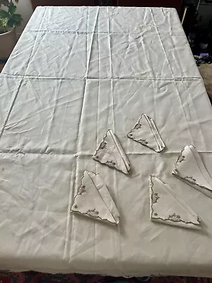 Vintage Linen Lace Trim Tablecloth With 5 Matching Napkins • $4.99