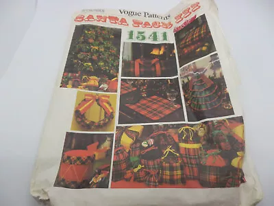 Vintage Vogue Christmas SANTA PACK III Pattern Crafts Décor Transfers 1541 Uncut • $4.99