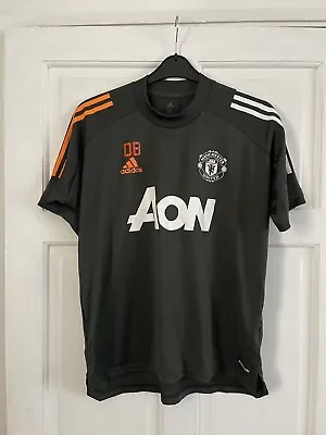 Manchester United Training Shirt Staff Issue Medium  • £20