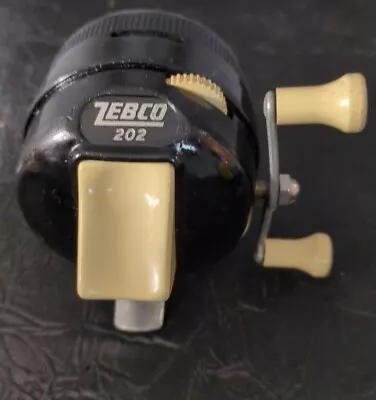 Zebco 202 Zee Bee Spinning Fishing Reel RARE Vintage • $15.99