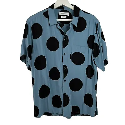 $14.95 • Buy Urban Outfitters Size M Big Polka Dot Rayon Short Sleeve Button-Down Shirt Blue