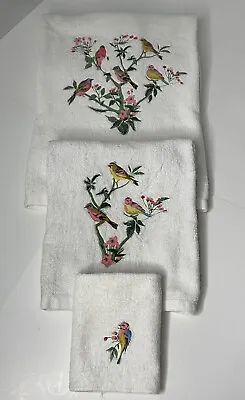 Vintage Martex Bathroom Towel Set Birds Bath Towel Hand Towel Washcloth • $19.99