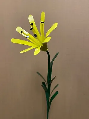 Recycled Metal Welded Yellow Lilly W/ Nails Flower Stake Yard Art Rock Garden • $11.85