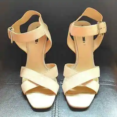 Zara Basic Cream Chunky Criss Cross Strappy Heel Sandals • $29.99