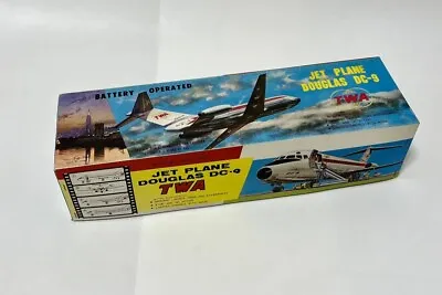 JUNK Nomura Toy Jet Airliner Douglas DC-9 TWA Battery Operated Tin Japan • $498