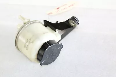 2003-2004 Infiniti G35 Power Steering Fluid Reservoir Bottle J8743 • $48.40