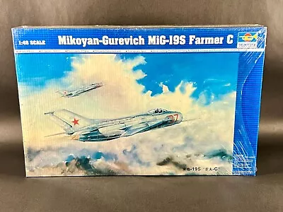 Trumpeter Model Kit 02803 1:48 Scale Mikoyan-Gurevich MiG-19S Farmer C • $65