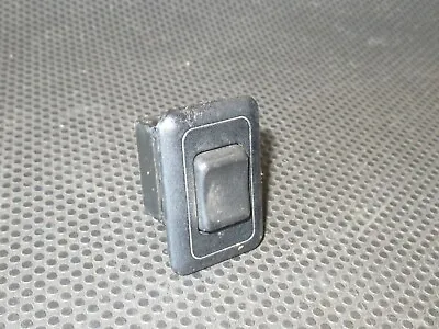 Volvo 850 (92-97) Rear Window Switch Button 3523120 - Right Or Left • $18.44