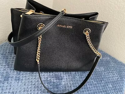 MICHAEL KORS Teagan Large Black  Leather Shoulder Bag • $108