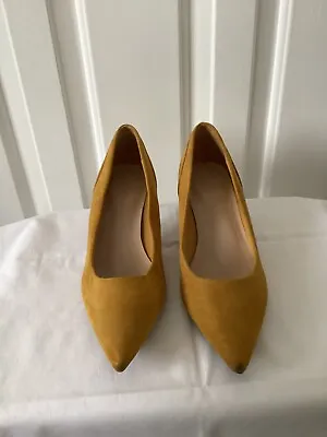 M&S Insolia Mustard Yellow Low Heeled Court Shoe Size 6 • £5