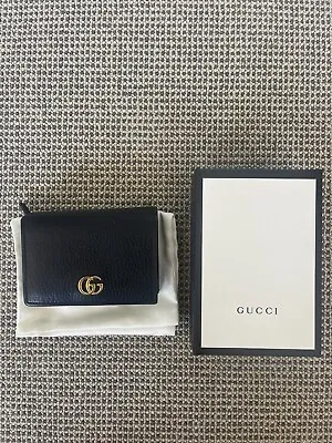 $500 • Buy Gucci Leather Wallet