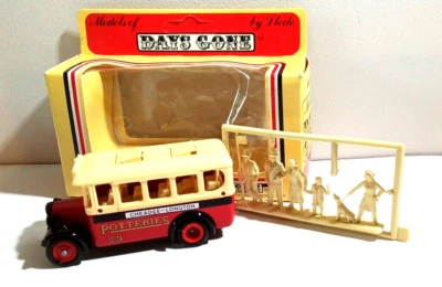 £3.50 • Buy Lledo Days Gone Dennis Bus - Potteries - Route Cheadle To Longton - Boxed