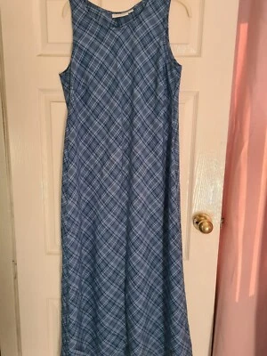 £2.20 • Buy Charlotte Halton 16  Maxi Dress