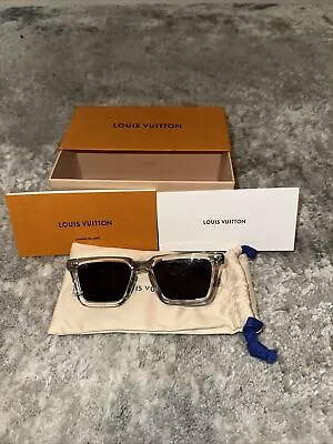 Louis Vuitton Glasses • $550